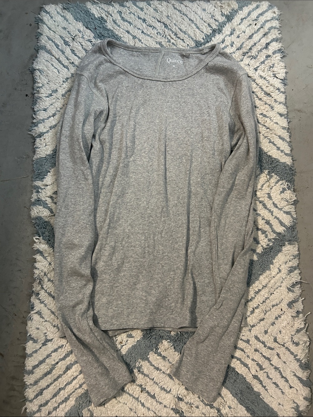 Quince Men's Crewneck Sweater in Heather Gray